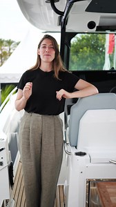 Enjoy the new Cap Camarat 9.0 CC Serie2 🚤 Intuitive, high-performance and made for family fun, this day boat is embodies life outdoors. 🌊 With each new wave, a new experience. | Jeanneau