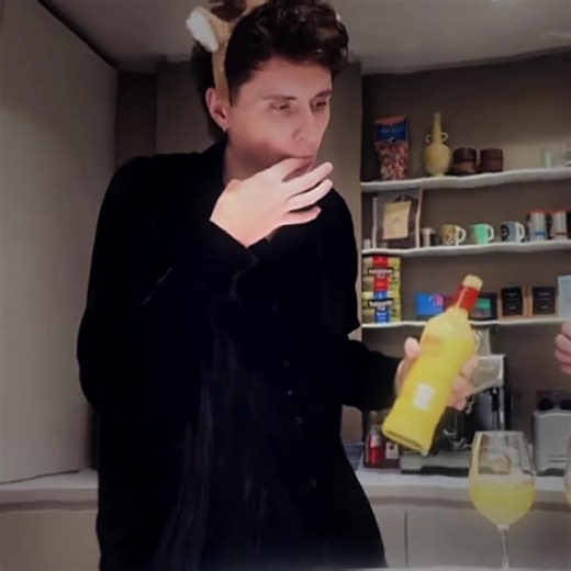 #DANHOWELL : the first clip will always be crazy to me 😭😭 #dnp #danielhowell #danisnotonfire #fyp