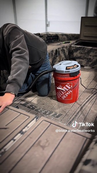 Finishing touches 🤝 #blackwaterboatworks #fypage #boattok #reapdeeznutz #reaperboats #fyp #yamahaoutboards #havocboats #BBW🔥