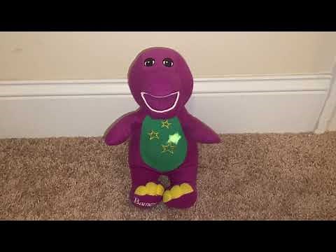 Barney Love n’ Lights Stars Light Up Singing Doll