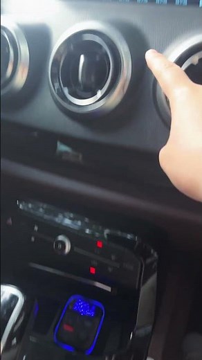 Wireless FM Transmitter & Fast Charger