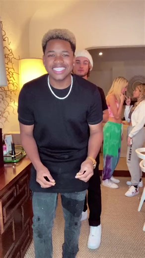 Neck Cracking PRANK on my CRUSH!! 😈😂 wait till the end. #facebookreels #fypシ゚ #trendingreels #usa #reelsvideo #fyp #canada #viralreel #fyp #reels2023 #REELS #foryou #foryoupage #followus #share #fyp | Nathandavisjrndj