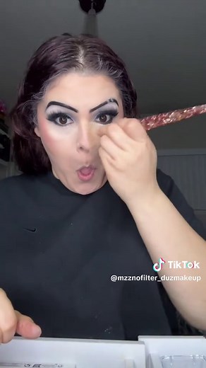 Latina Baddie Chola Makeup Tutorial Guide