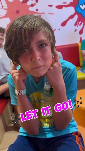 Let it go!! 🎶 This is everything 🤣 Believe it or not, karaoke is VERY popular in SE Asia! Many of these tweens/teens had never sang karaoke (officially) before but they knew EXACTLY what to do 🤣🤣🤣 It was very LOUD! Painfully loud - hence Levi’s reaction 🙉! #karaoke #seasiatravel #fulltimefamilies | Amber Harper