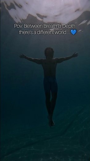 Inside a Deep Dark Pool 🏊🏻 #swimming #underwater #swim #swimmingpool