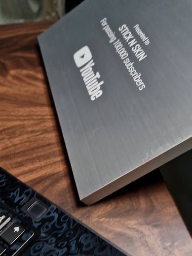 Keep Your Laptop Scratchless with 6M Skins