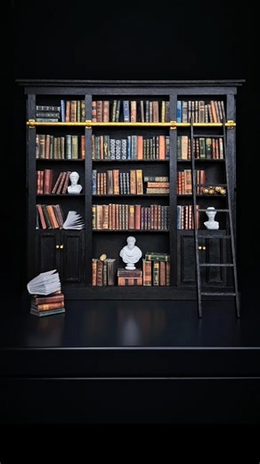 ✨️ I built a dark academia miniature bookcase - Part 2 ✨️🖤🕯📖 #darkacademia #miniatureart #booknook