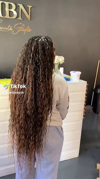 Warm Winter Hairstyles: Bohemian Braids You’ll Love