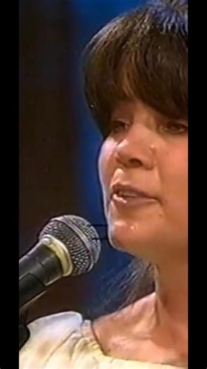 353K views · 12K reactions | I’ve been revisiting the incredible work of Lynn Morris lately. Her artistry as a banjo player, guitarist, and singer - along with the outstanding musicians she surrounded herself with - always set a high standard in bluegrass music. Truly one of my all-time favorites! I thought you might enjoy seeing this clip, too. Link to the full video is in the comments  [Clip from swdelux on YouTube] | Daxson Lewis Music | Facebook