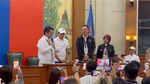 WATCH: Isko Moreno is officially proclaimed as Mayor of the City of Manila. This will serve as his second term in the position. #Halalan2025 | via Lyza Aquino, ABS-CBN News | ABS-CBN News