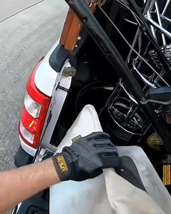 Lookwhat these people threw out!!! #curbsidescavenging #mikethescavenger #bike #fyp #free #scrapmetal The Scavenger Partie 3 | The scavenger