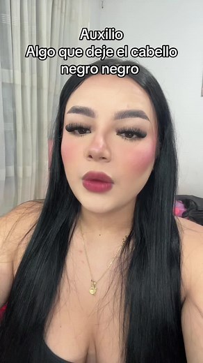Consejos para lograr un cabello negro azabache