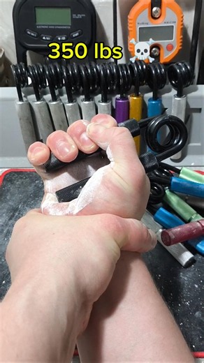 Closing the 'Impossible' Gripper (150 - 350lbs) #gripstrength #grip #handstrength #handgripper