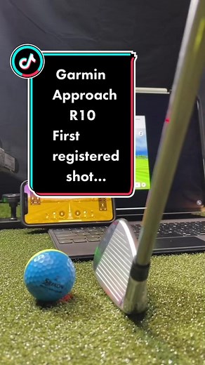 Garmin R10 vs Skytrak: A Comparison in Golf Simulators