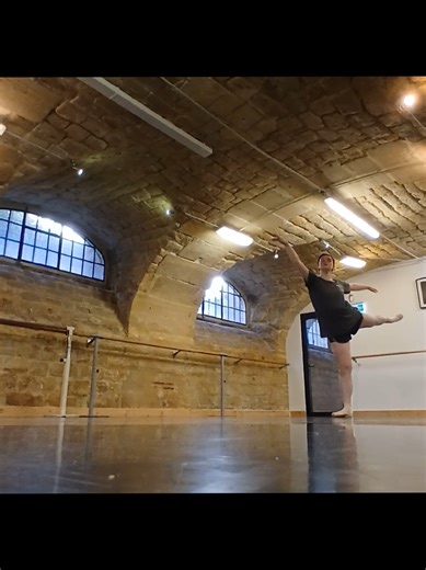 I always feel like running in pointe shoes in funner #ballerina #dancer #dance #balletdancer #ballettok