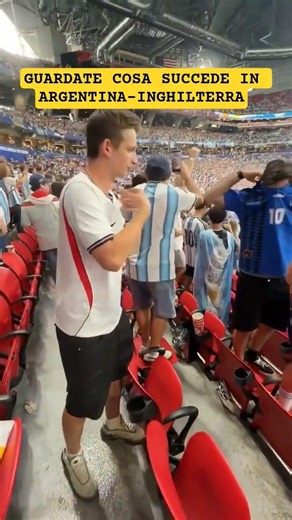 Guardate COSA SUCCEDE IN ARGENTINA INGHILTERRA #shorts #ultras