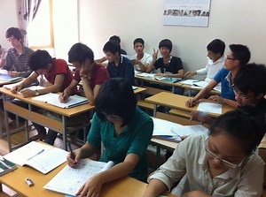 Cambodian language class in Hanoi