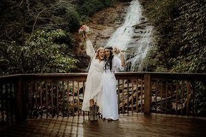 Helton Creek Falls | Waterfall Wedding Locations in Georgia