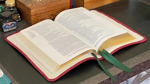 N13 CSB Single-column Personal Size Reference Bible, Hungarian Line, Zászló - Etsy UK