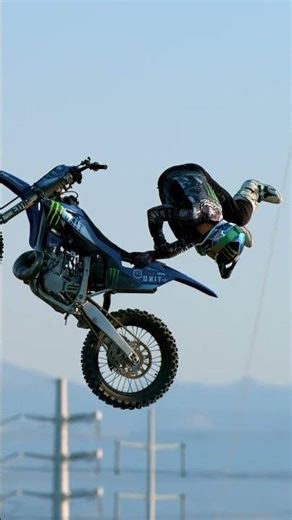 🔥 Extreme Dirt Bike Backflip in the Sky | High Jump Stunt in SloM0 #bikestunts #racing #motorsport