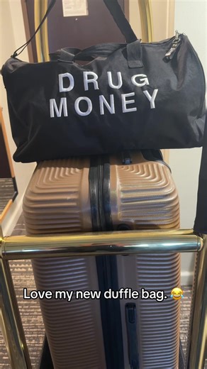 Angela Miller (@bucket_list_traveling)’s videos with Drug Money - Yo Gotti