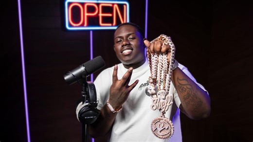 Sheff G Performs "Bless Ha" Live