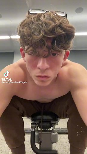 @userg9bes6pek2again making his pecs dance. Check him out! #musclecontrol #pecbounce #pecdance #pecpop #fyp #foryoupage #foryourpage