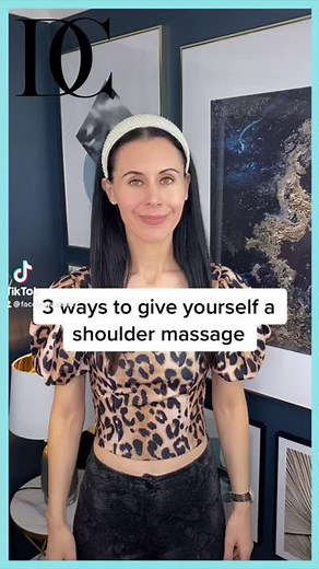 Three Ways To Give Yourself A Shoulder Massage
