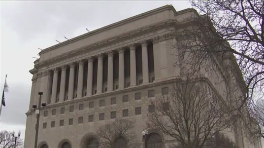 Milwaukee County Courthouse ICE arrests meeting