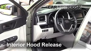 Fog Light Replacement 2015 Toyota Highlander LE 2.7L 4 Cyl.