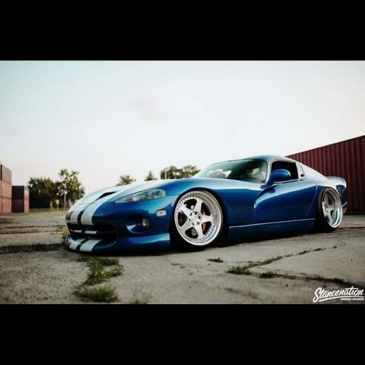 DODGE VIPER GTS