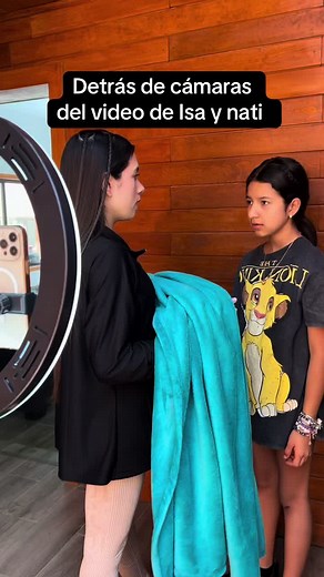 Detrás de Cámaras con Isabel y Naty Paz