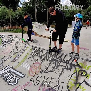 326K views · 1.7K reactions | We tried to wrap up all fails for the year in last week's Best Fails of 2021 video, but dumb people keep sending us clips, so we have yet another Fails of the Week. Happy #FailFriday! | FailArmy | Facebook