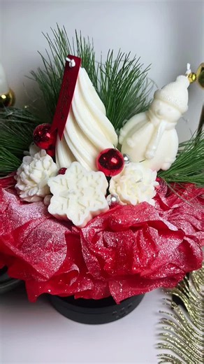 Bring holiday magic into your home with this handmade Christmas candle bouquet — a cozy, festive arrangement created with love in Canada 💛#christmas #candle #holiday #candle gift# #soy candle bouquet# #christmas centerpiece# #winter decor #snowflake candle #tree candle #snowman candle #christmas gift idea #festive arrangement #handmade decor canada #holiday home decor #eco friendly candle #christmas table decor #red white christmas