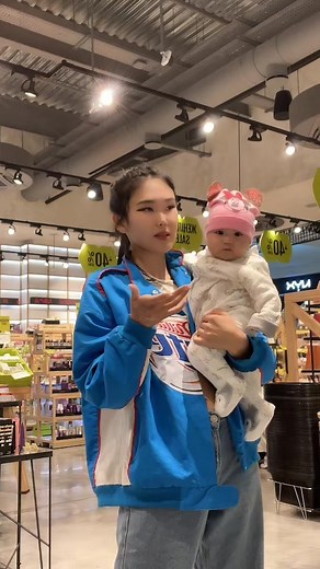 Shopping with Baby: Stylish Finds on Sale