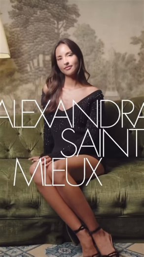 ALEXANDRA LECLERC | fanpage on Instagram: "Alexandra interview for @elle_mexico😍 . . . . #alexandrasaintmleux #alexandrasaint #f1 #charlesleclerc #carlossainz #kellypiquet #ferrari #lewishamilton #mclaren #landonorris #oscarpiastri #alexandrasaintmleuxedit #georgerussell #mercedes #rebeccadonaldson #f1wags #viralreels #reels #viral @alexandrasaintmleux"