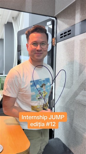 Programul de internship JUMP de la Orange e aici. 30 de tineri super dornici să învețe și să creeze în 13 domenii diferite au început un nou program de internship. Participanții vor învăța de la cei mai buni mentori, specialiști cu expertiză vastă și pasiune reală pentru ceea ce fac. Să facem cel mai bun JUMP împreună! 🧡 #creatorsearchinsights #internship #orangemoldova #orangesystems #tiktokmoldova