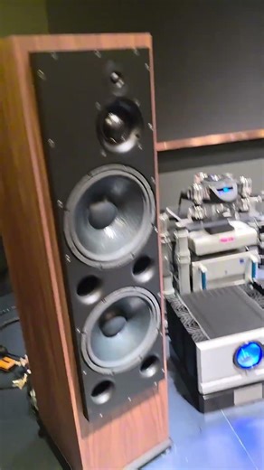 Crazy Hi-End in China