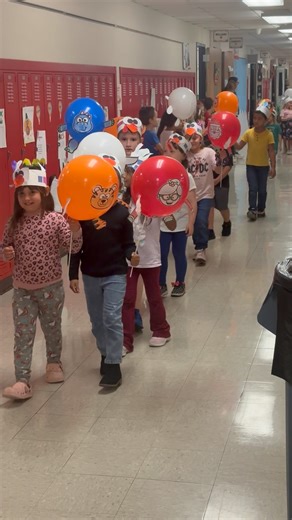 The first annual Balloon 🎈 Parade by the Kinder class today!! All the kids did an awesome job on their balloons! | Ann Whitney Elementary