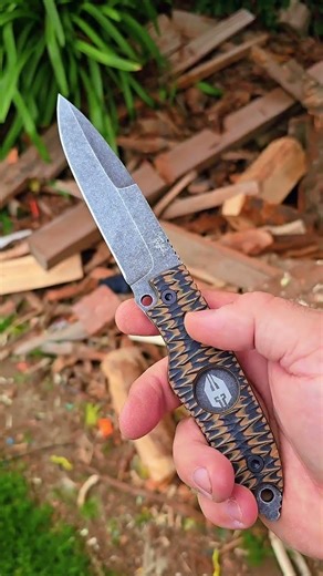 HOFFNER HAND SPEAR, full review is up on YouTube, taking care of zombie chickens 🐔 😄