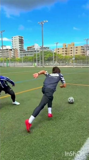 Pull back push tutorial #soccerskills #football