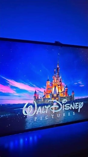 Turn your TV into an IMAX theater! This screen sync camera is pure genius 🤯📺