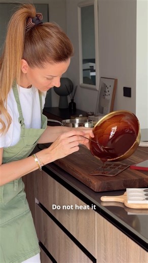 3-ingredient raw chocolate #plantbased #dairyfree #healthyrecipes