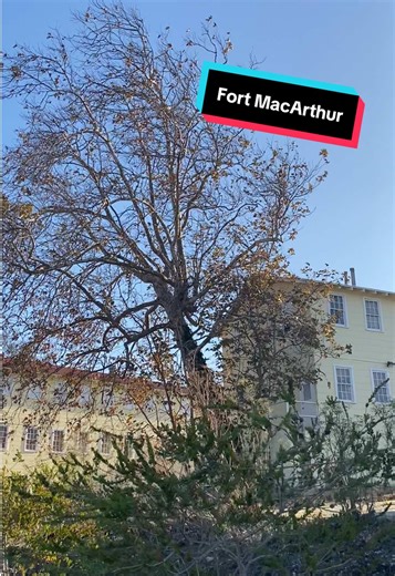 Abandoned WWII Army barracks at Fort MacArthur in San Pedro, CA. Built in 1942. #fortmacarthur #wwii #urbex #abandoned #historic