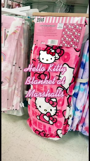 Have you seen this Hello Kitty blanket before? So excited to be bumping into this Cozy Blanket for the first time @Marshalls 🤗✨ So soft! #hellokitty #hellokittylover #hellokittycafe #hellokittyroblox #marshalls #hellokittytiktok #sanriogirl #shopping #fyp #viral