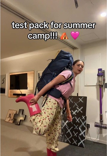 spent a little bit of my sunday having a little test run! I still have 6 weeks until I go, so it’s a bit early to start packing properly BUT i wanted to see how much I could fit in my backpack, and I was pleasantly suprised! 43 days to go! 🇺🇸🩷 #summercamp #campamerica #travel #summer #sleepawaycamp #overnightcamp #summercampbunks #camp #campcounselor #campcounselortips #summercamptips #backpacking #backpackvssuitcase