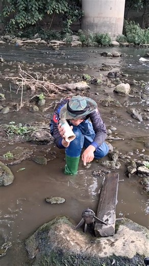 catching fish using paper cupp #fishingmethods #just4u