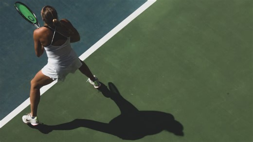 10 Ways to Calm Your Nerves When Playing a Tennis Match