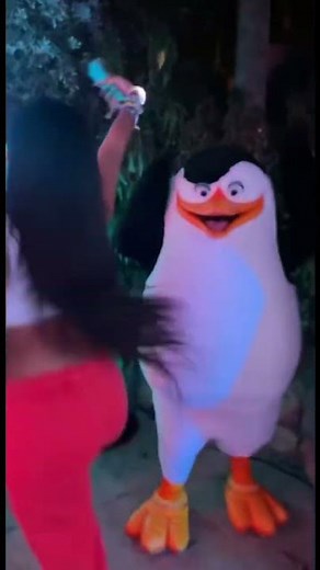 Brooklyn Queen twerks on a TROLL 🧌 😱😱 *must watch*