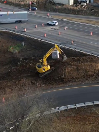 Hyperlaspe video of the bridge work off of I-81 in Harrisonburg Virginia. Exit 247 at route 33. It took 24 minutes of shooting to make this 15 second video that you are seeing. I hope everyone enjoys this drone video... #bridge #constructionlife #harrisonburgva #jmu #interstate